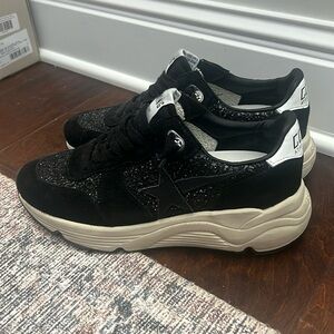 Golden Goose Running Size: 37